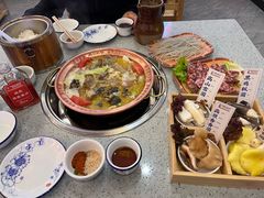 -阿婆情腊排骨火锅(金虹路店)