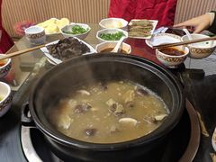 -乳仔牛牦牛汤锅 烤羊排(松潘古城店)