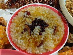 -爆炸头阿姨小四川正宗川味小吃(无任何分店)