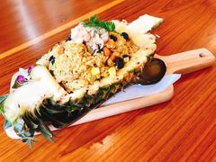 -Chom Cafe and Restaurant