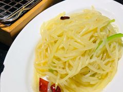 酸辣土豆丝-老头儿油爆虾·知味杭州(爱琴海购物中心)