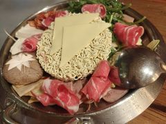-恩你小木屋·韩式料理(假日广场店)