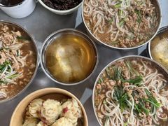 -正宗杨记普洱酸醋米线(总店)