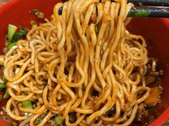 -爆炸头阿姨小四川正宗川味小吃(无任何分店)