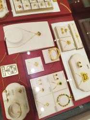 -周大福CHOW TAI FOOK(浦东八佰伴店)