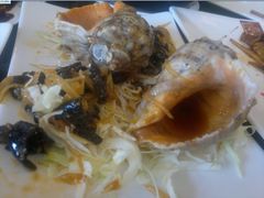 香拌海螺：黑木耳，白菜，黄萝卜，全掏出来-院落创意菜