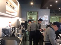 -瑞幸咖啡(1+1大厦店)