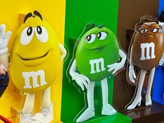 -m豆巧克力世界(上海世茂广场店)