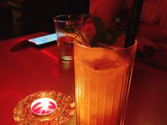 -饮湖威士忌鸡尾酒吧