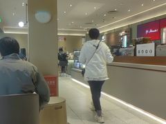 -星巴克臻选(上海中环广场2F店)