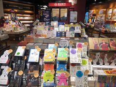 -西西弗书店&矢量咖啡(凯德晶萃广场店)