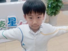 -小荧星艺校(大宁分校)