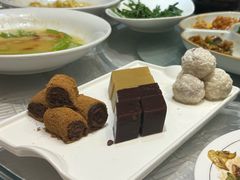 四味小吃拼盘-丰泽园饭店