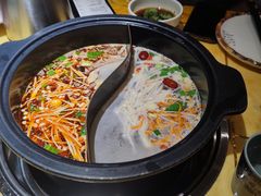 骨汤虫草花锅底-许府牛火锅(信义坊总店)