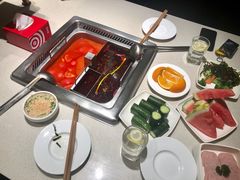 -海底捞火锅鲜切牛肉主题店(长寿路店)