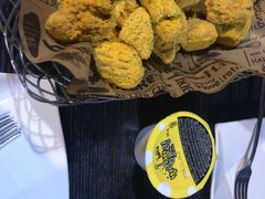 -BHC炸鸡(明洞总店)