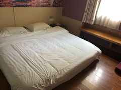 -文星酒店(广州北京路步行街海珠广场地铁站店)