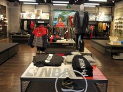 -NIKE KICKS LOUNGE体验店(北京新中关店)