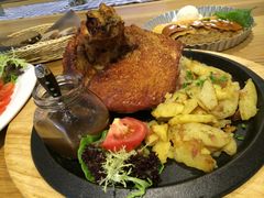 烤猪肘-Paulaner·德国帕拉娜自酿啤酒餐厅(海上世界店)