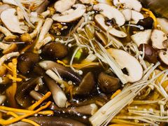 八珍养生菌汤锅-八珍玉食鸡煲·打边炉(印象城店)