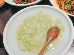 -川流不息·地道川菜·小龙虾(松东路店)