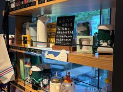 -星巴克臻选(上海合生汇1F店)