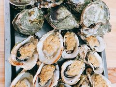 -蚝哥花姐湛江烤生蚝(美丽湾市场店)
