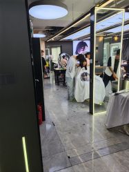 -藤野造型烫发染发