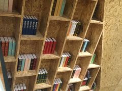 -新华里咖啡书吧(新华书店小寨店)