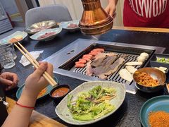 -臻牛烤肉