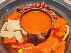 -爱你您·自家鱼塘·活水喷泉鱼火锅(八里店)