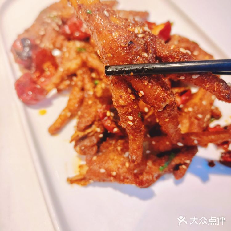 光谷湖北菜天花板!学生党聚会天堂