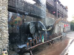 -呀路古热带植物园
