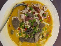 水煮三鲜-五姊妹海鲜(火车站店)