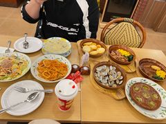 -萨莉亚意式餐厅(国展天虹店)