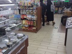 -全家便利店(莲花池东路店)
