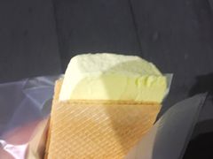 榴莲味-詹爷爷乌节路街头冰淇淋