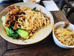 -方铲铲·成都板凳面(滨江银泰店)