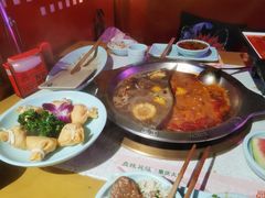 -麻辣英雄重庆火锅(二城广场店)