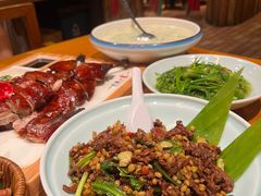 -老滇山寨•云南特色菜•地方菜•民族风情歌舞表演(金碧店)