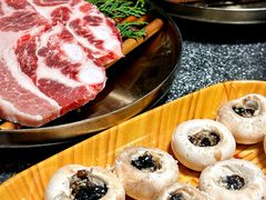 -草家酱蟹炭火烤肉店(珲春南路二店)