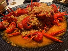 -红盔侠小龙虾(海宁银泰店)