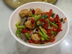 油豆腐炒剔骨肉-红色湘菜馆(春风店)