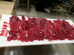 现切鲜嫩牛肉-为什么牛潮汕牛肉火锅(万胜广场店)