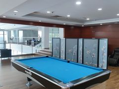 -上海星瀚奔驰4S店(红柳路店)