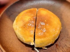 现烤玫瑰鲜花饼-云蓝印象云南菜(湾悦城店)