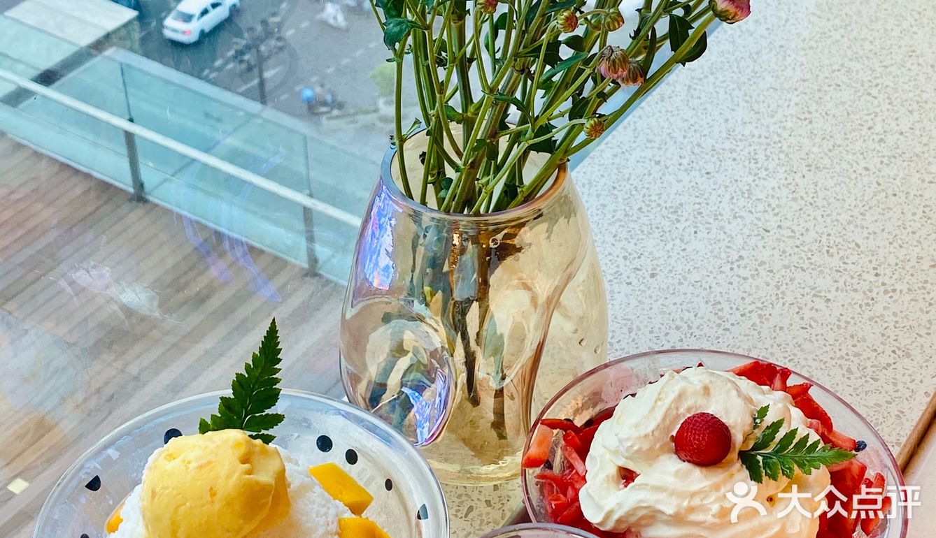 来IFS看花花🐼吃波龙🦞冬阴功火锅啦~