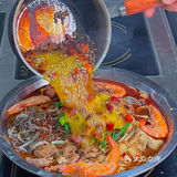 排了几个小时的队吃的水煮鱼真的好值❗