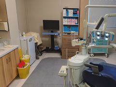 -上海仁爱医院口腔科 · 种植
