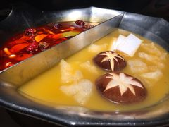 台式麻辣锅-湊湊火锅·茶憩(杭州湖滨银泰in77店)